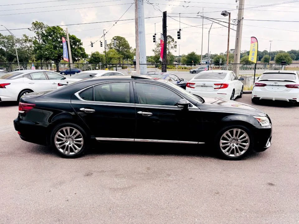 2013 Lexus LS 4th Gen - Image 5 of 20