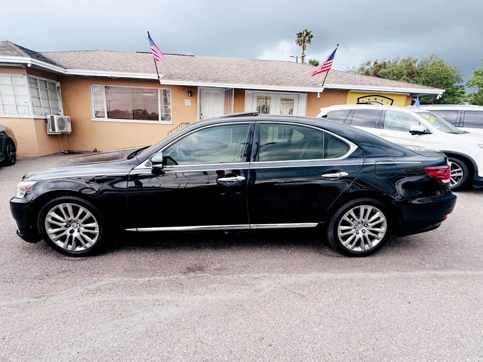 2013 Lexus LS 4th Gen - Image 6 of 20