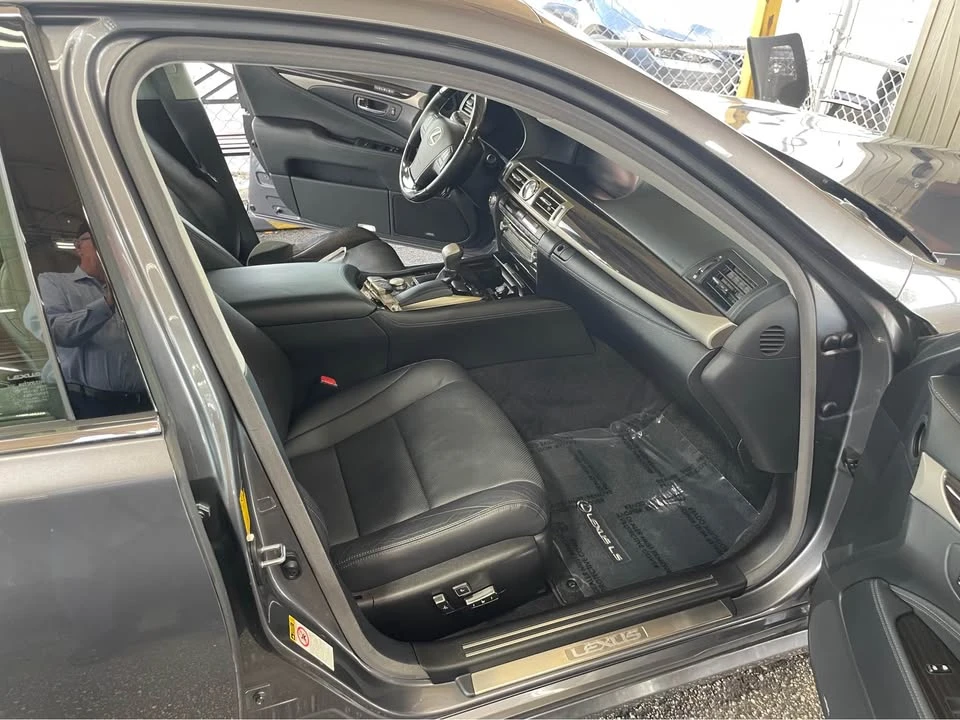 2013 Lexus LS 4th Gen - Image 3 of 5