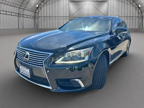 2013 Lexus LS 460 Sedan 4D