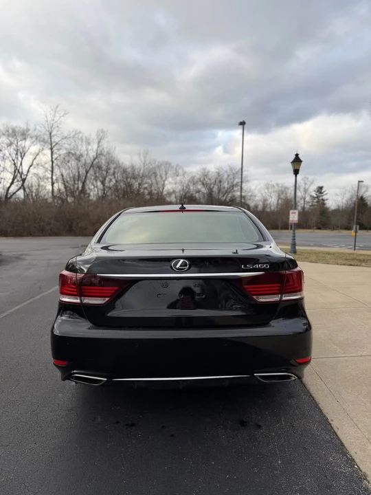2013 Lexus LS 4th Gen - Image 3 of 18