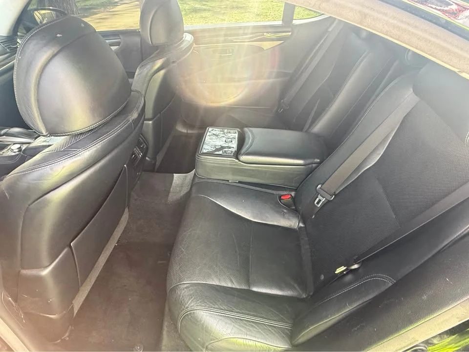 2013 Lexus LS 4th Gen - Image 9 of 17