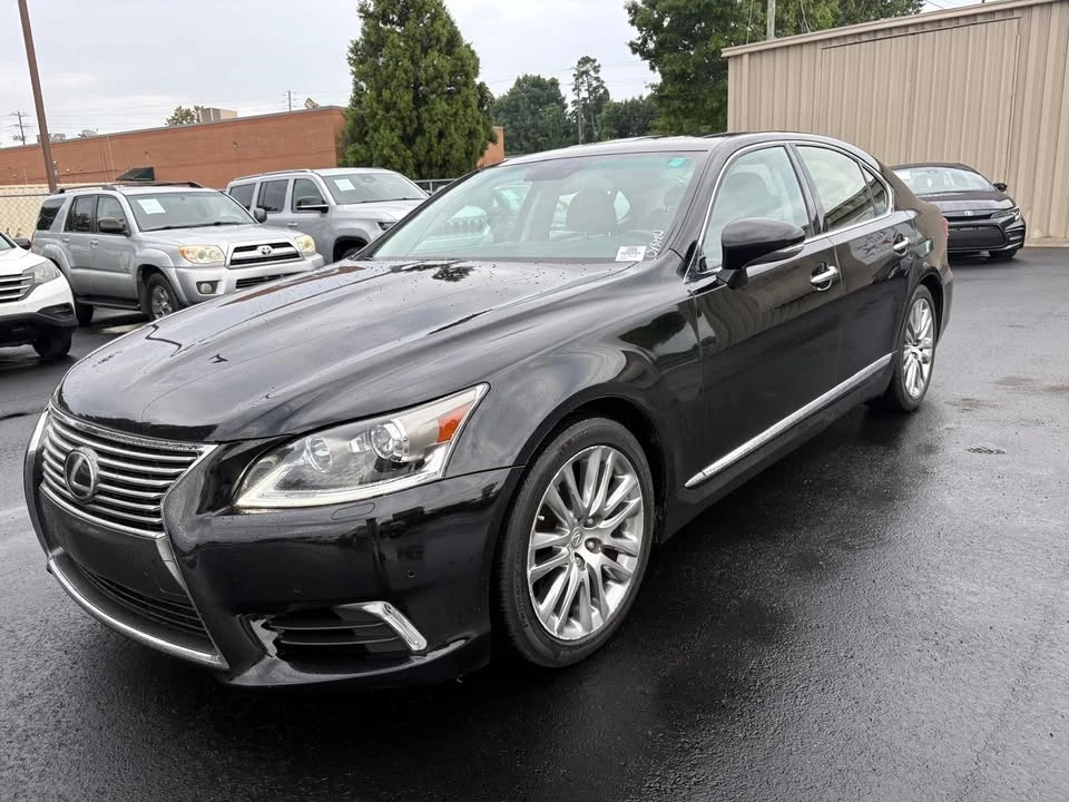 2013 Lexus LS 4th Gen - Image 19 of 20