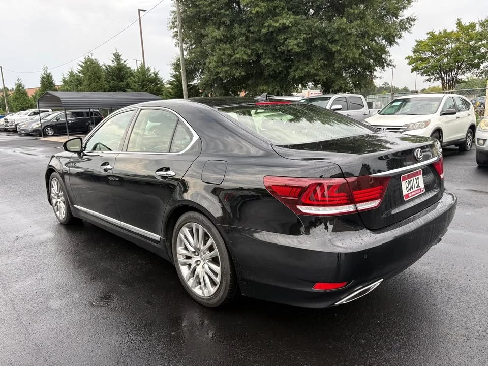 2013 Lexus LS 4th Gen - Image 14 of 20