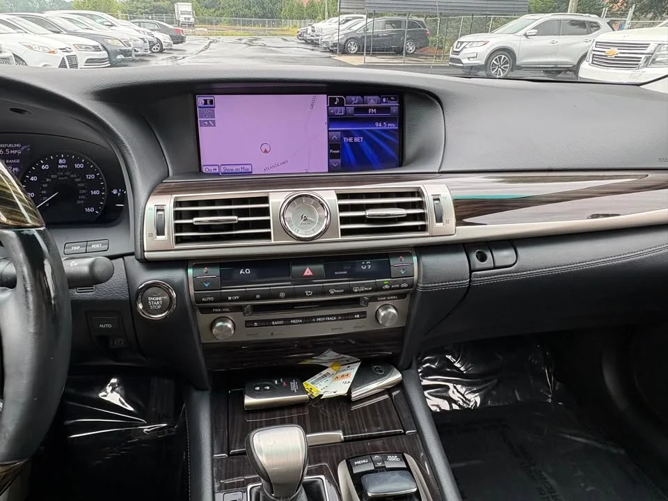 2013 Lexus LS 4th Gen - Image 13 of 20