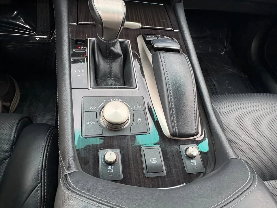 2013 Lexus LS 4th Gen - Image 6 of 20