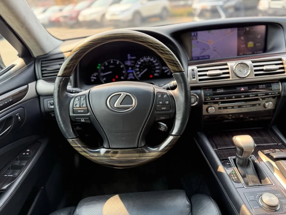 2013 Lexus LS 4th Gen - Image 14 of 18