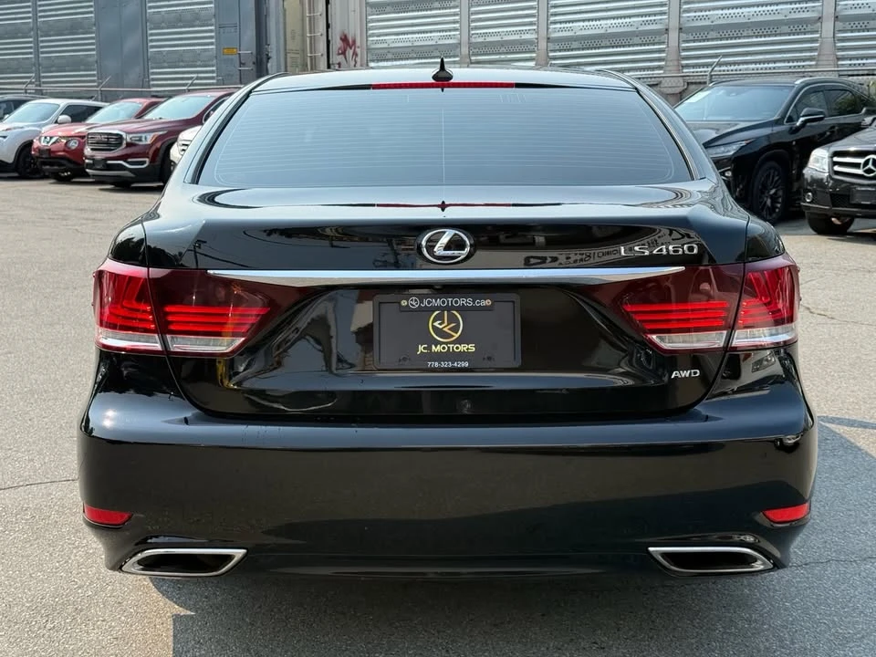2013 Lexus LS 4th Gen - Image 5 of 18