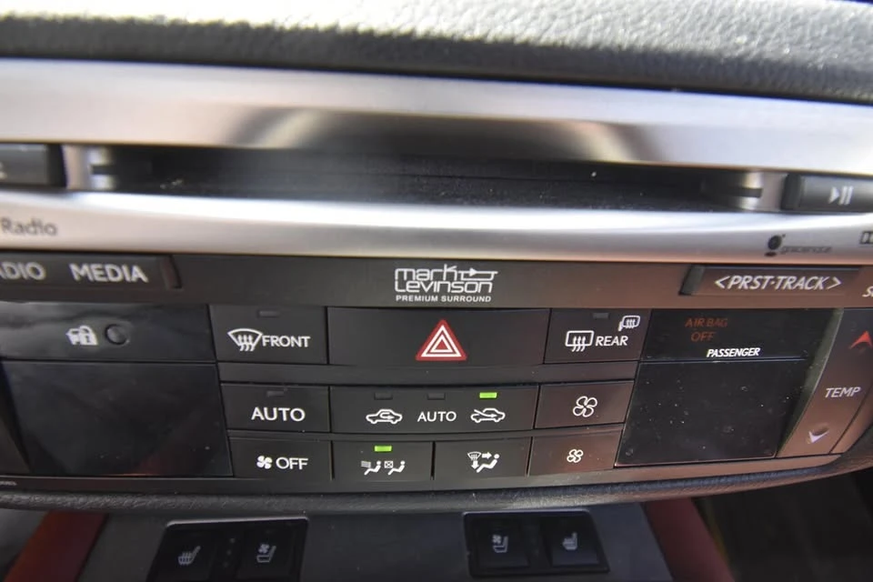 2013 Lexus LS 4th Gen - Image 12 of 20