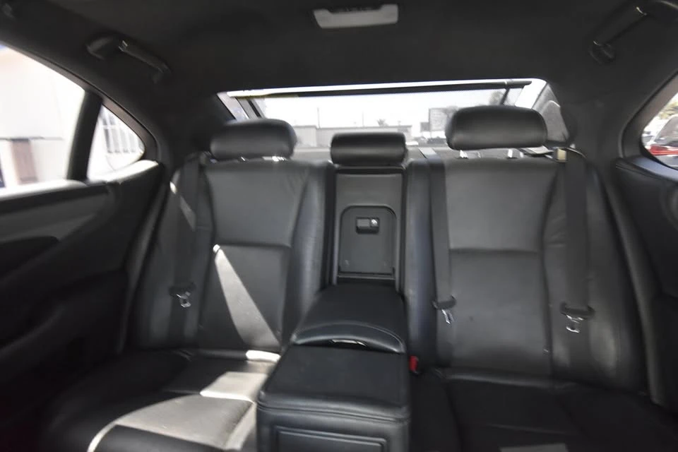 2013 Lexus LS 4th Gen - Image 10 of 20