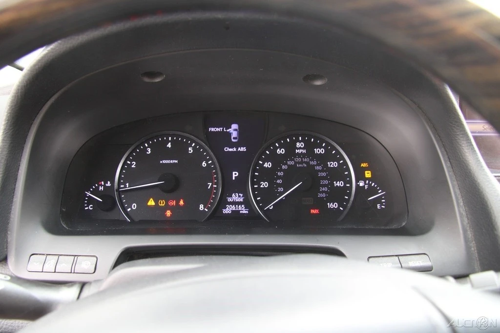 2013 Lexus LS 4th Gen - Image 17 of 21