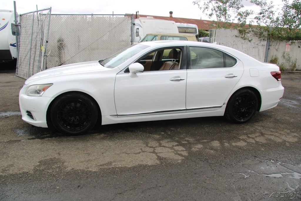2013 Lexus LS 4th Gen - Image 3 of 21
