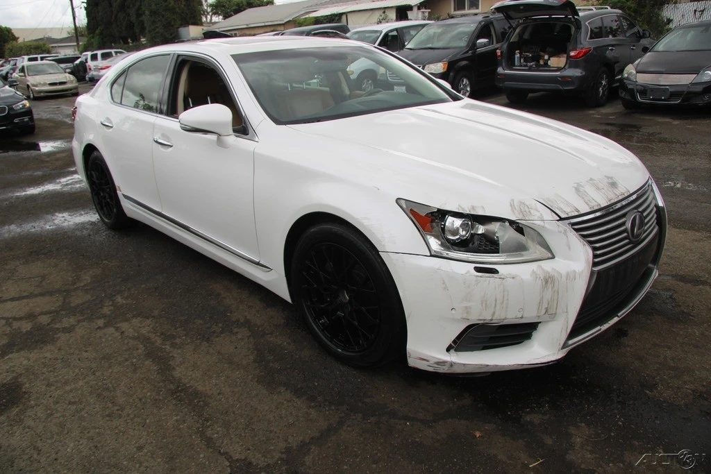 2013 Lexus LS 4th Gen - Image 9 of 21