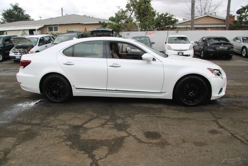 2013 Lexus LS 4th Gen - Image 8 of 21