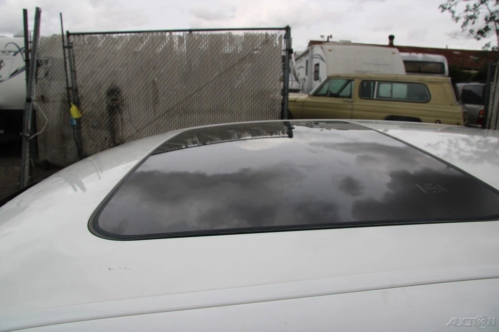 2013 Lexus LS 4th Gen - Image 12 of 21