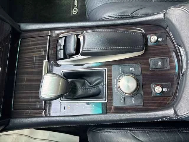 2013 Lexus LS 4th Gen - Image 5 of 20