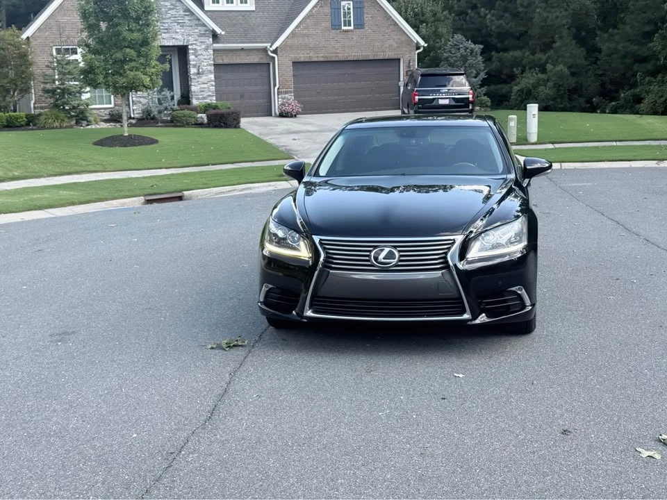 2013 Lexus LS 4th Gen - Image 2 of 15