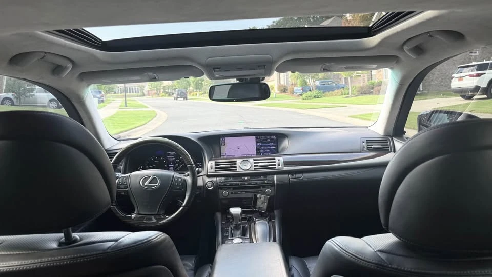 2013 Lexus LS 4th Gen - Image 14 of 15