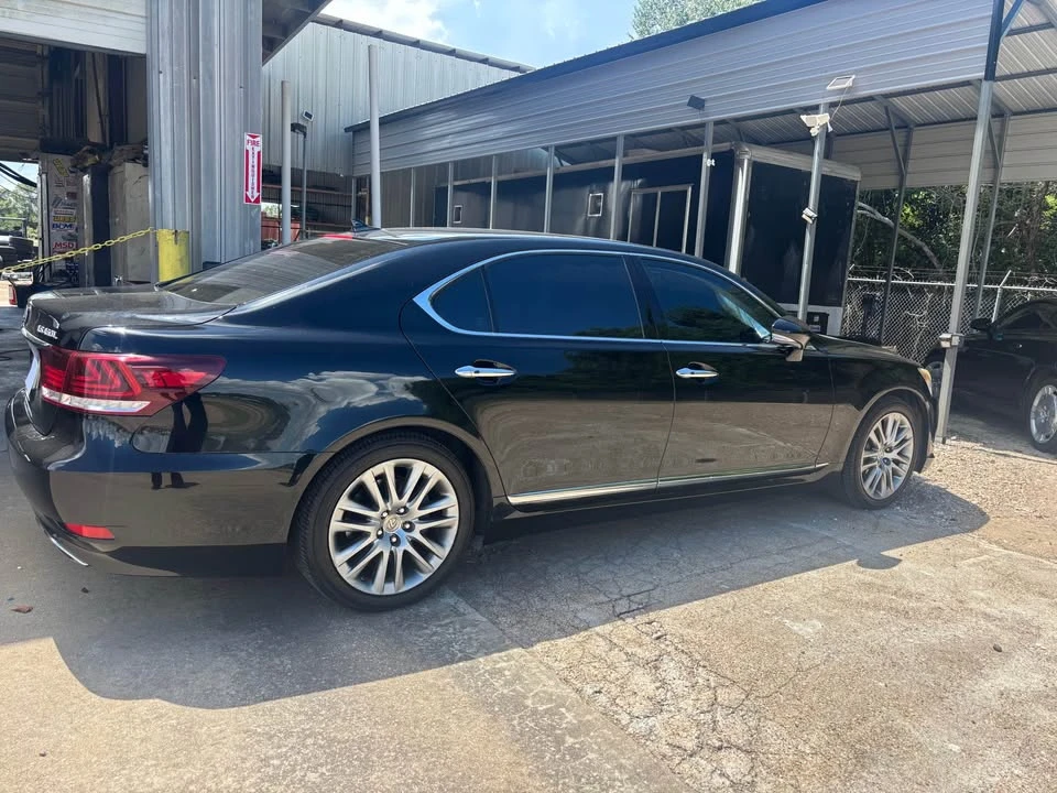 2013 Lexus LS 4th Gen - Image 2 of 8