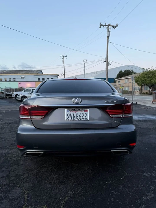 2013 Lexus LS 4th Gen - Image 5 of 10