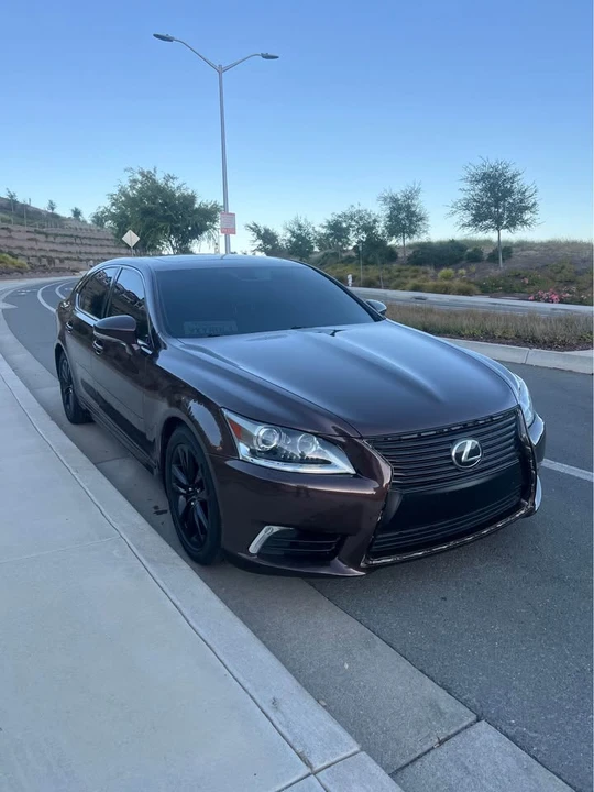 2013 Lexus LS 4th Gen - Image 4 of 15