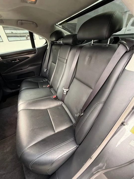 2013 Lexus LS 4th Gen - Image 11 of 17