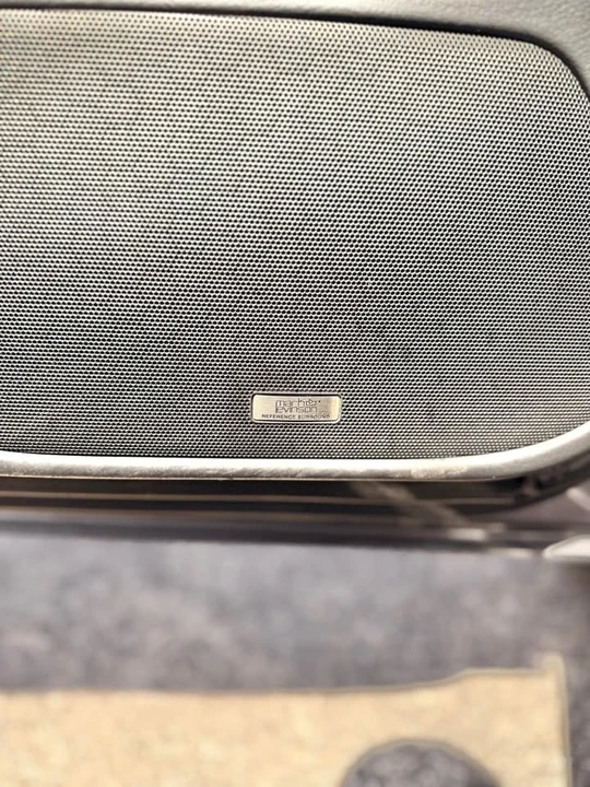 2013 Lexus LS 4th Gen - Image 7 of 16
