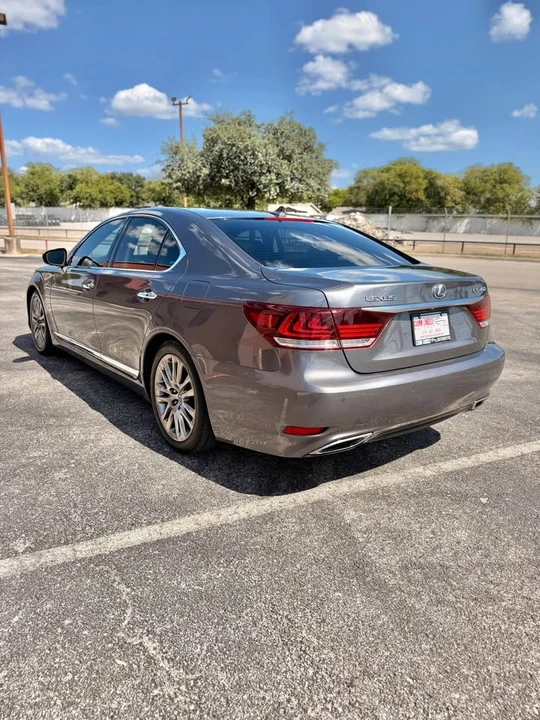 2013 Lexus LS 4th Gen - Image 4 of 16