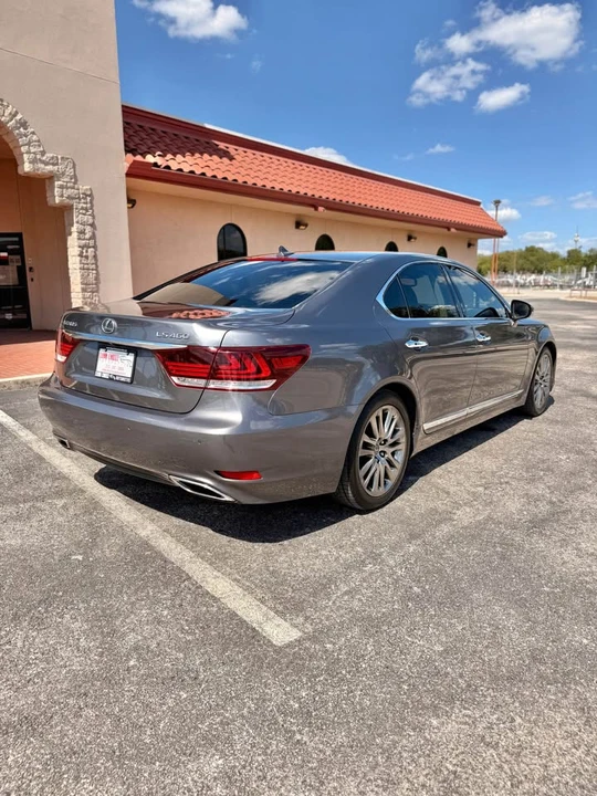 2013 Lexus LS 4th Gen - Image 6 of 16