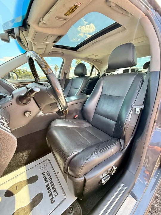 2013 Lexus LS 4th Gen - Image 9 of 16