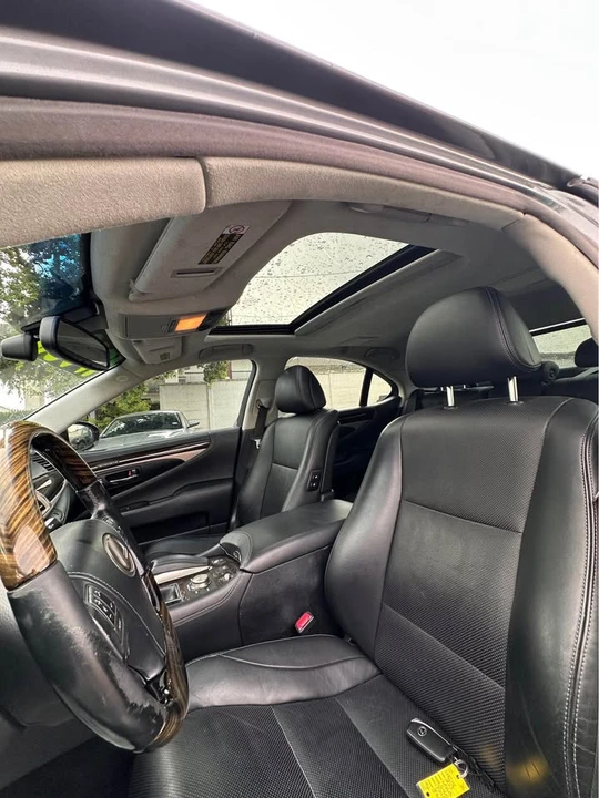 2013 Lexus LS 4th Gen - Image 13 of 18