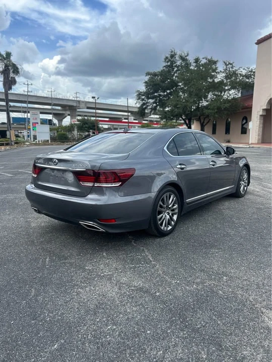2013 Lexus LS 4th Gen - Image 11 of 12