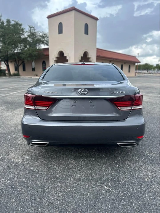2013 Lexus LS 4th Gen - Image 3 of 12