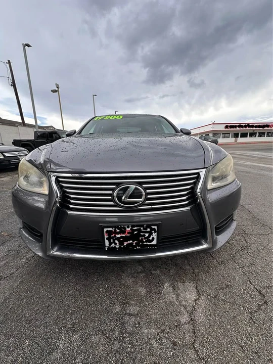 2013 Lexus LS 4th Gen - Image 2 of 18