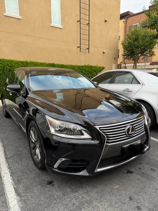 2013 Lexus LS 4th Gen - Image 3 of 9