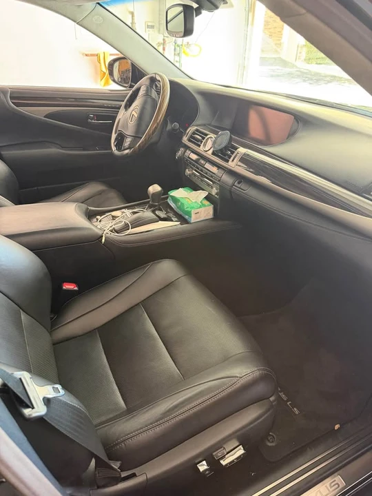 2013 Lexus LS 4th Gen - Image 8 of 9