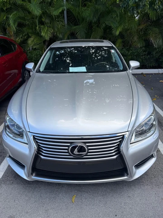 2013 Lexus LS 4th Gen - Image 2 of 6