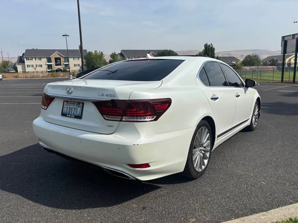 2013 Lexus LS 4th Gen - Image 6 of 18