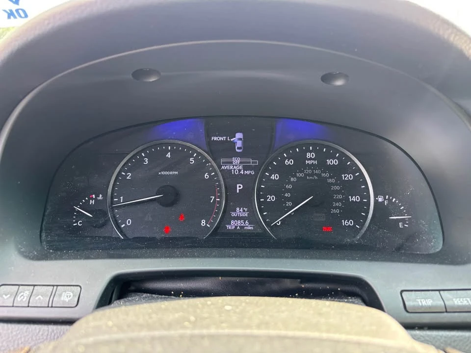 2013 Lexus LS 4th Gen - Image 13 of 18