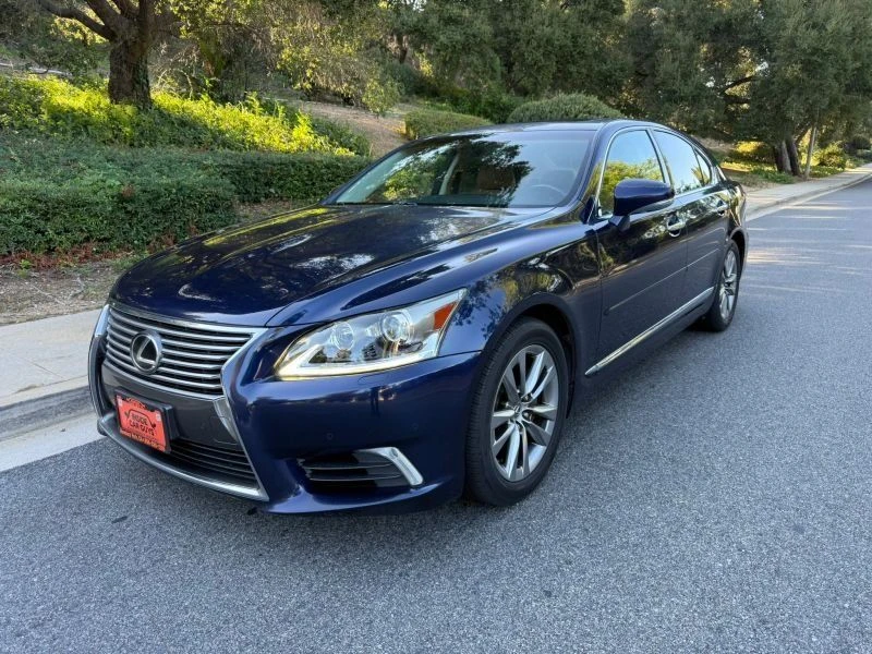 2013 Lexus LS 4th Gen - Image 17 of 20