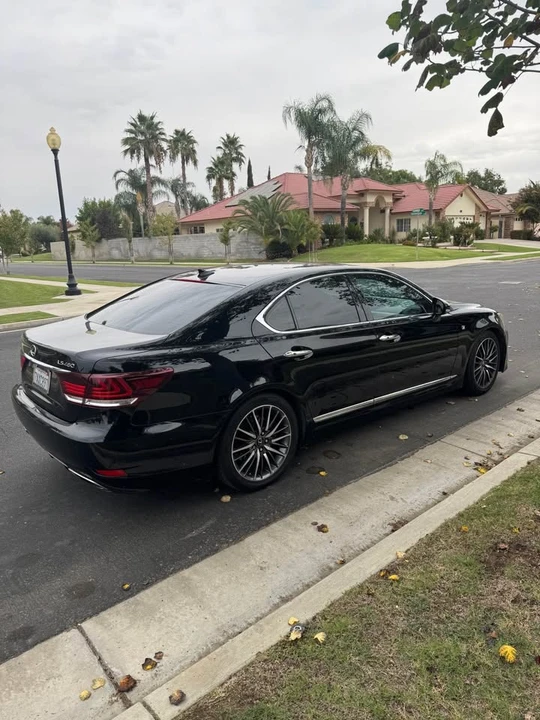 2013 Lexus LS 4th Gen - Image 4 of 14
