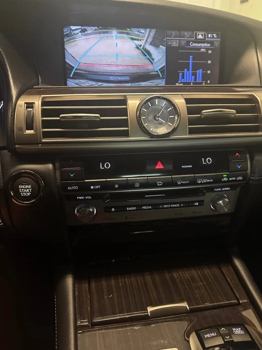 2013 Lexus LS 4th Gen - Image 8 of 14