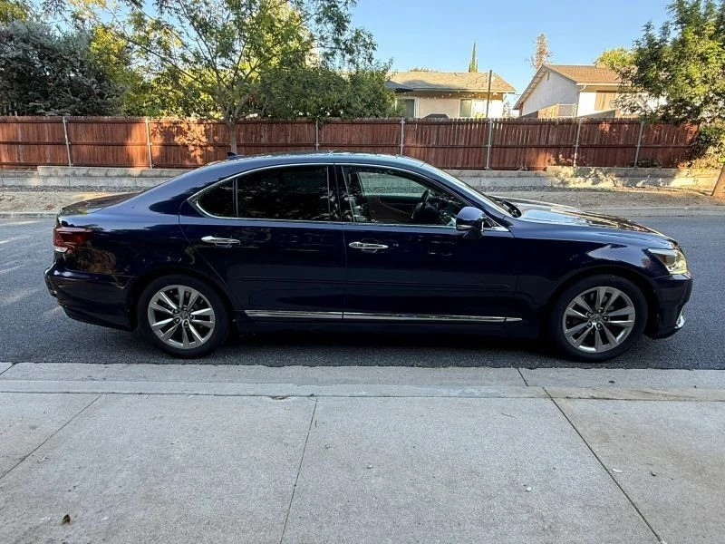 2013 Lexus LS 4th Gen - Image 7 of 20