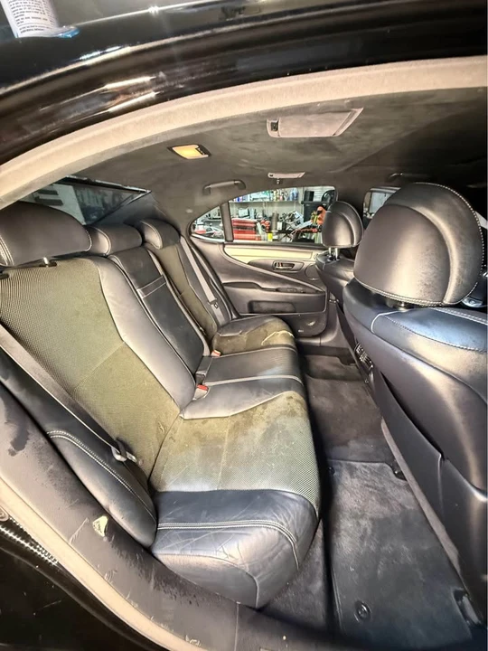 2013 Lexus LS 4th Gen - Image 19 of 20