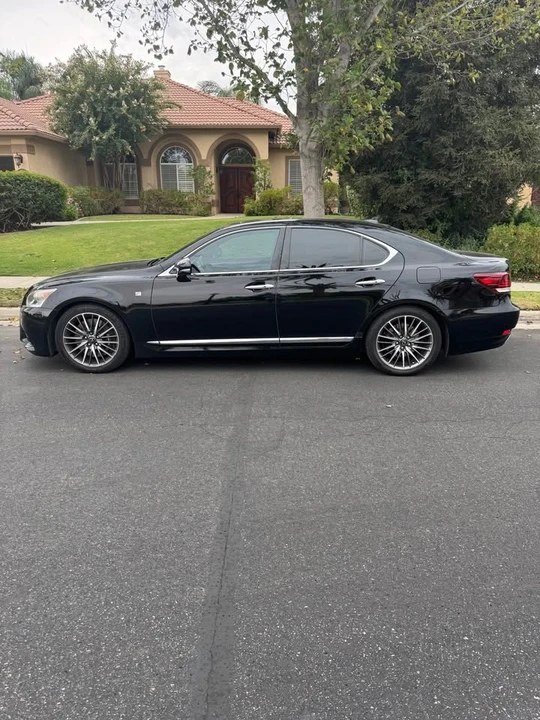 2013 Lexus LS 4th Gen - Image 2 of 14