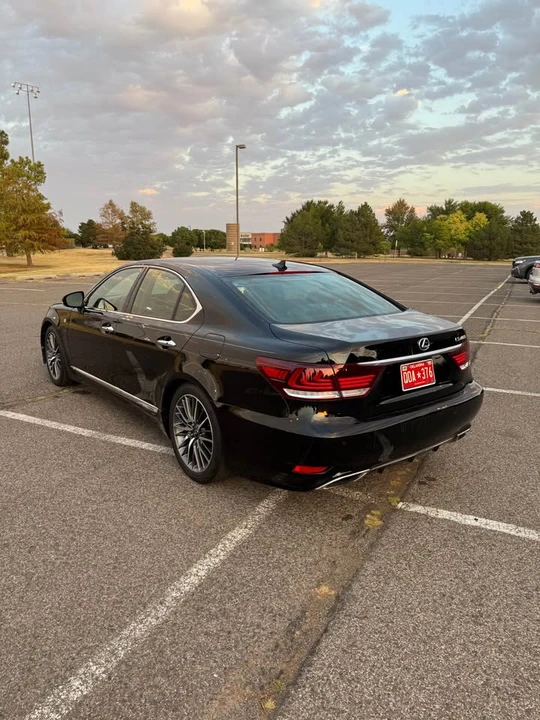 2013 Lexus LS 4th Gen - Image 7 of 20