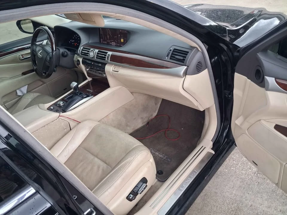 2013 Lexus LS 4th Gen - Image 10 of 10