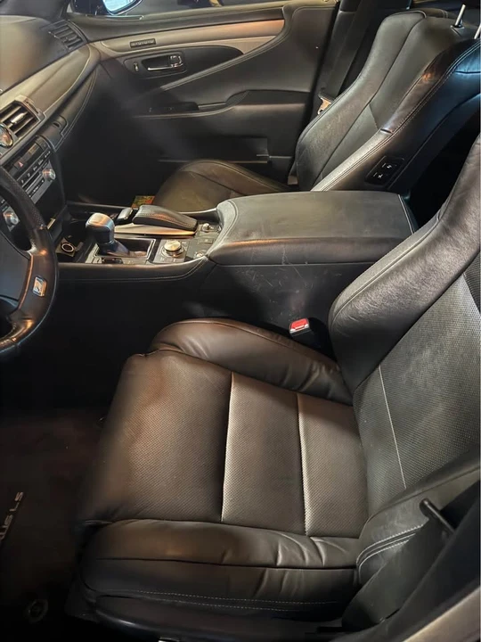 2013 Lexus LS 4th Gen - Image 10 of 14