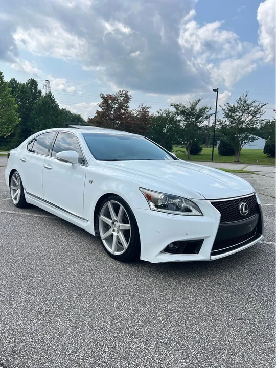 2013 Lexus LS 4th Gen - Image 4 of 20
