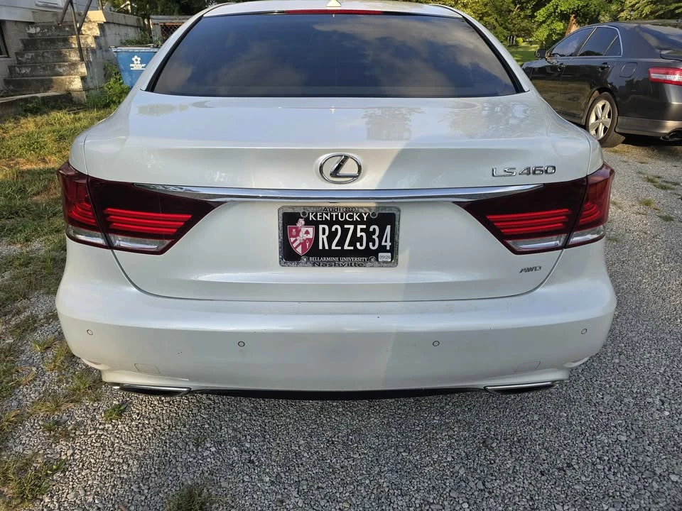 2013 Lexus LS 4th Gen - Image 3 of 7